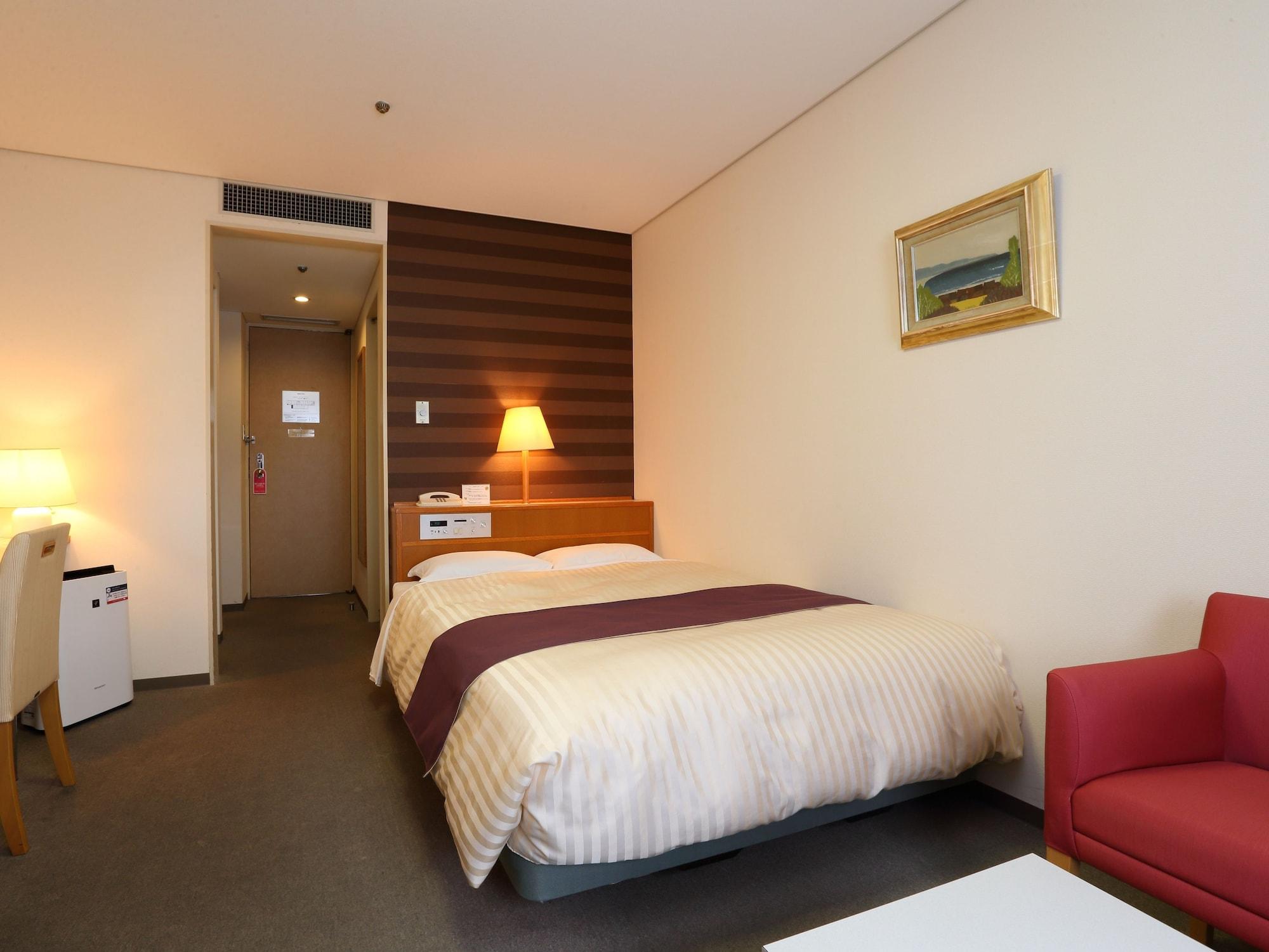Fukuoka Recent Hotel Екстериор снимка