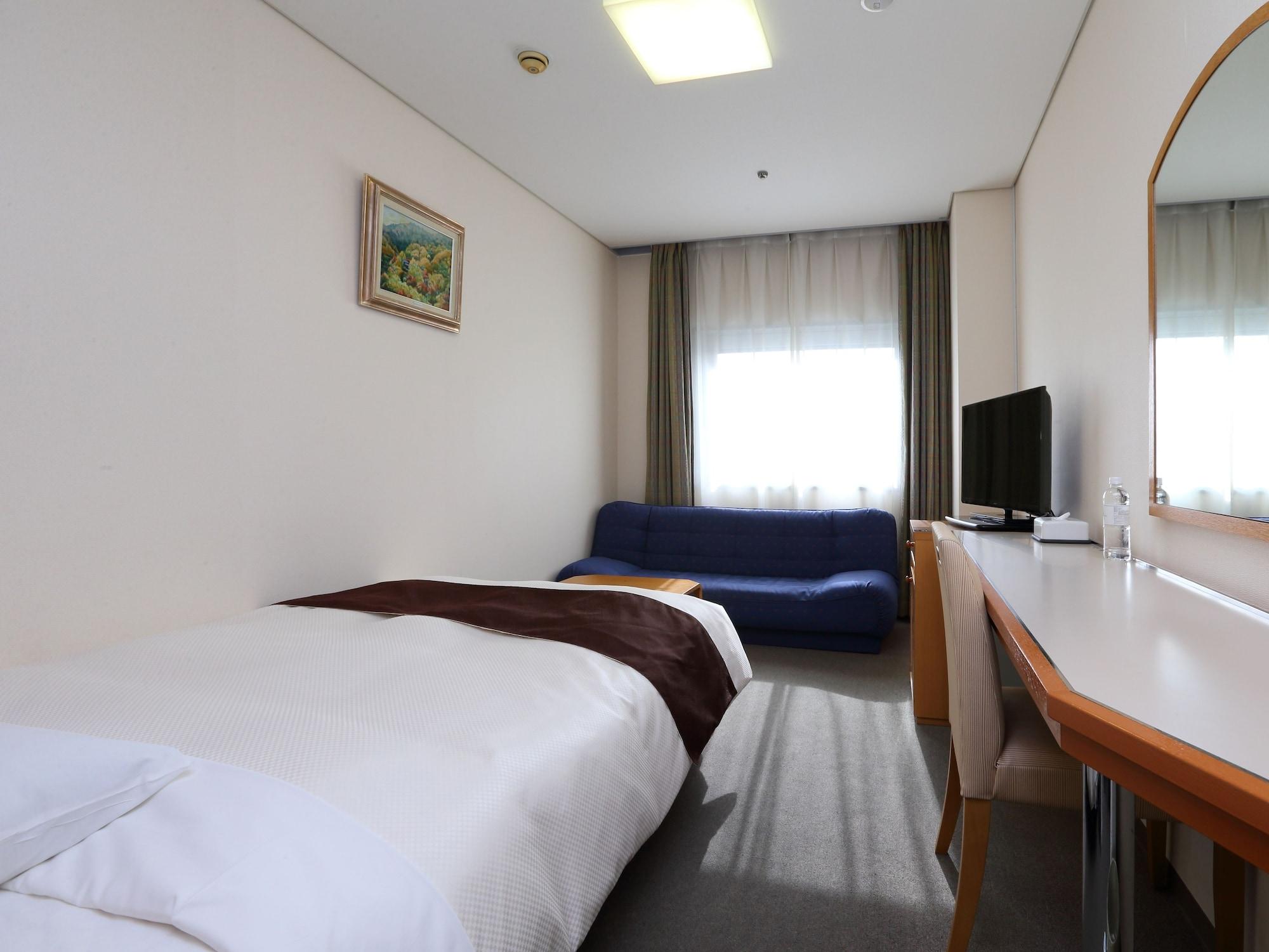 Fukuoka Recent Hotel Екстериор снимка
