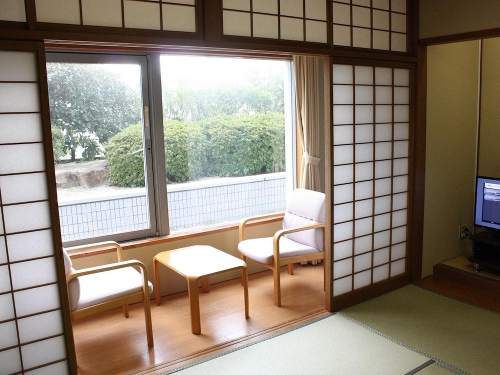 Fukuoka Recent Hotel Екстериор снимка