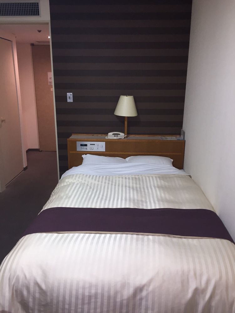Fukuoka Recent Hotel Екстериор снимка